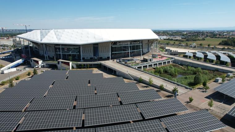 Photo du parc photovoltaique de l&#039;olympique Lyonnais