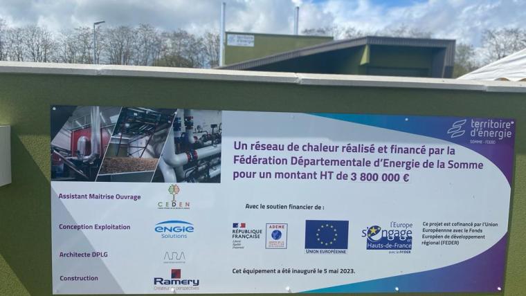 Photo de la plaque d'inauguration de la chaufferie biomasse de la Ville de Roye_05.05.23.